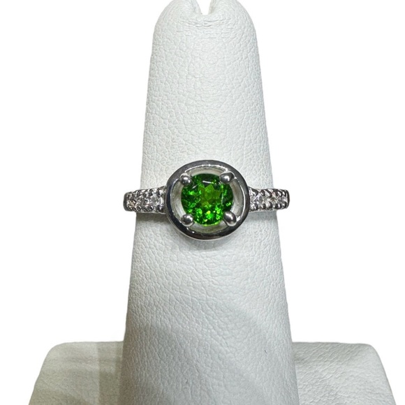 Silver and green satellite ring - Picture 2 of 11